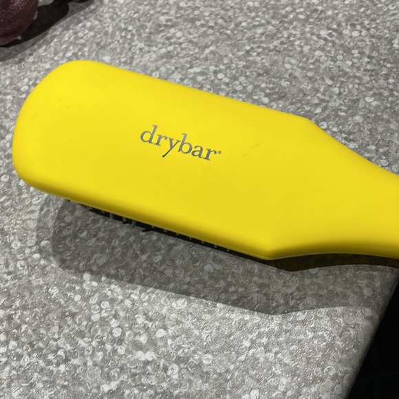 DRY BAR | the brush crush heated straightening brush - Picture 4 of 6